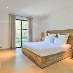 Vyylla Private Alojamento de Acomodação e Pequeno-almoço 4*